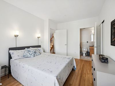 69 East 130th Street, New York, International