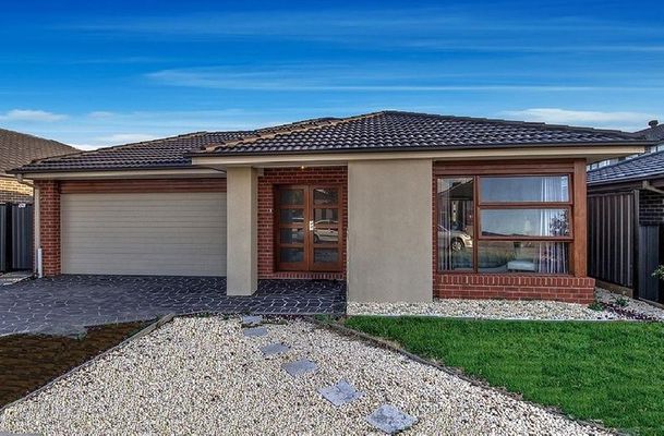 493 Grand Boulevard, Craigieburn