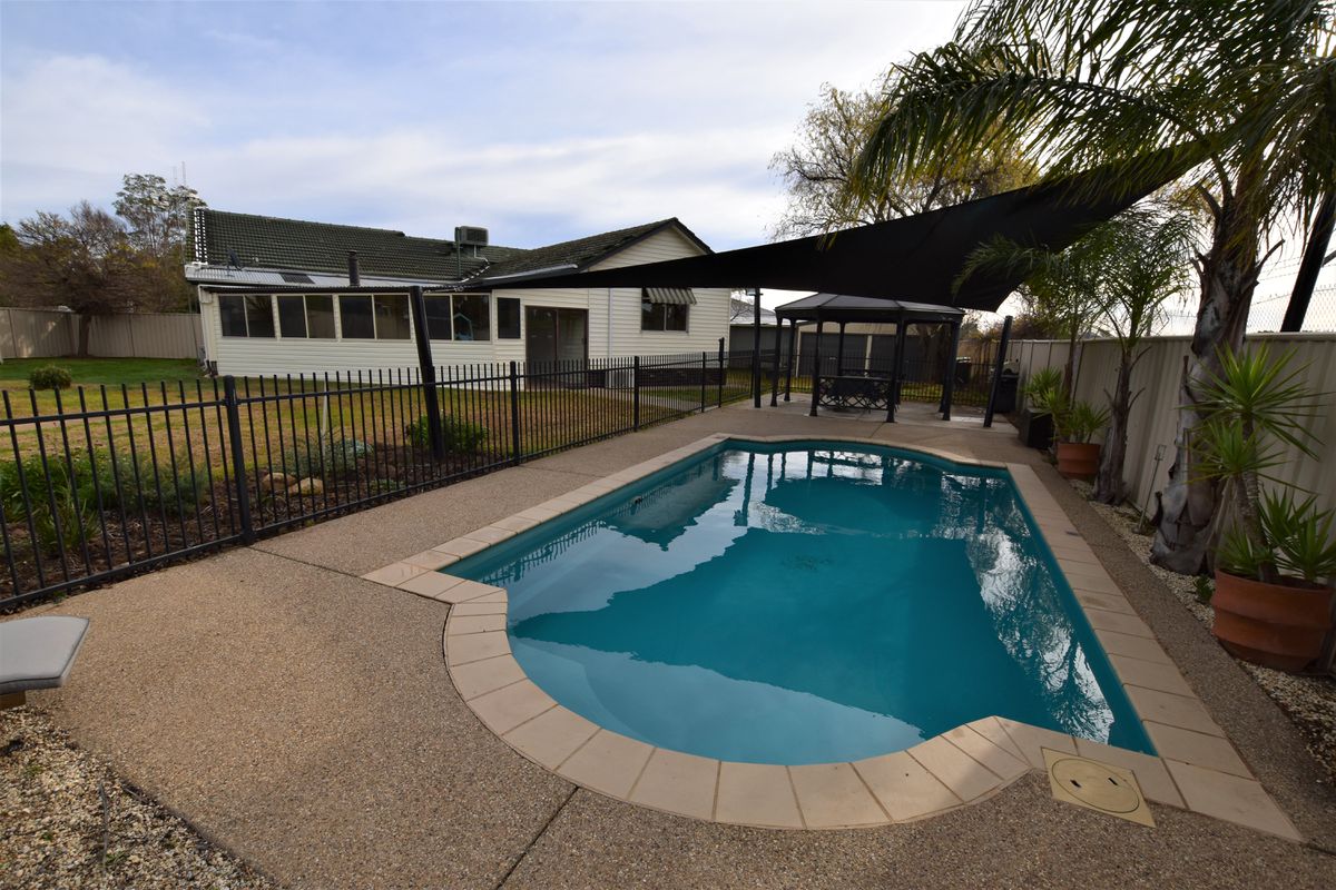 7 Ross Court, Stanhope