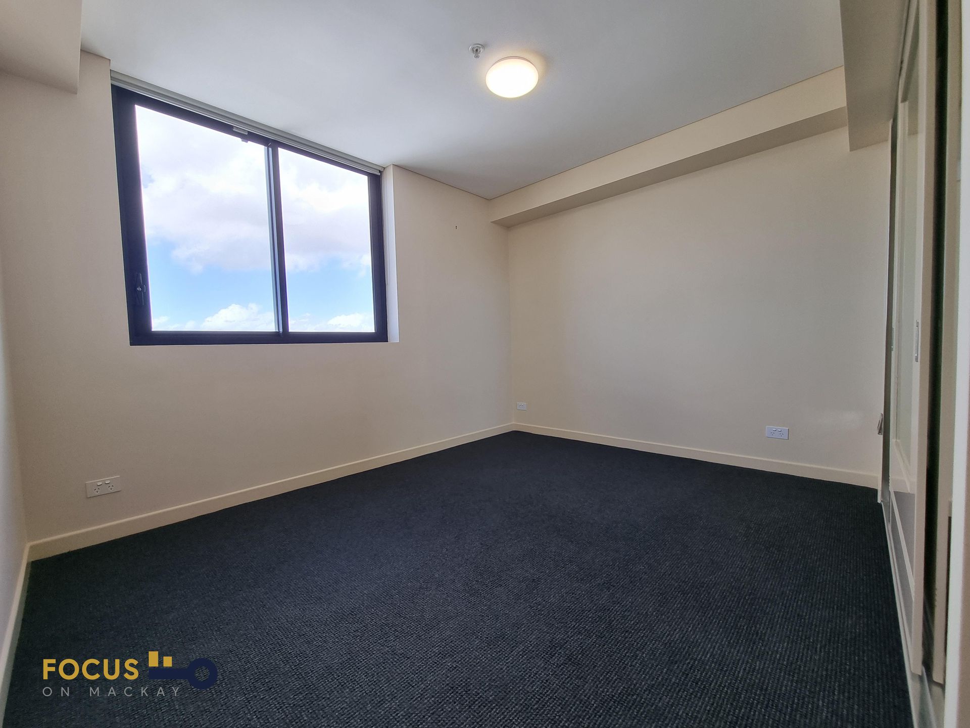 1004 / 27 River Street, Mackay