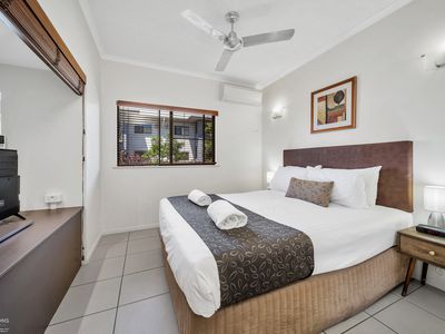 1171 & 1172 / 3-11 Water Street, Cairns City