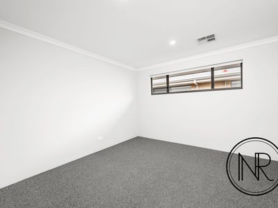 7 Barnevelder Bend, Southern River