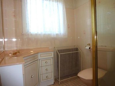 18 Stoney Creek  Rd, Beverly Hills