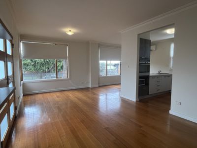 18 Autumn Street, Belmont
