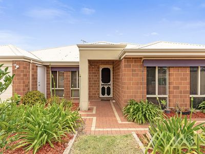 16 Steven Street, Morley