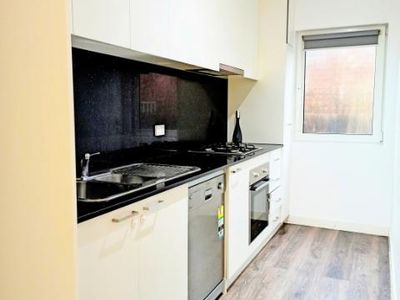 8 / 2 Thistle Grove, Highett