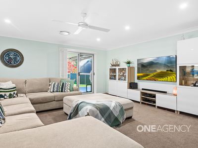 6 Barcoo Circuit, Albion Park