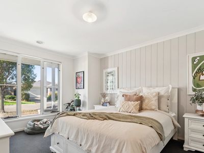 12 Pinebank Street, Werribee