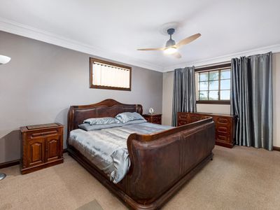 76 Rosebery Road, Guildford