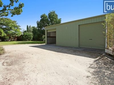715 Young St, Albury