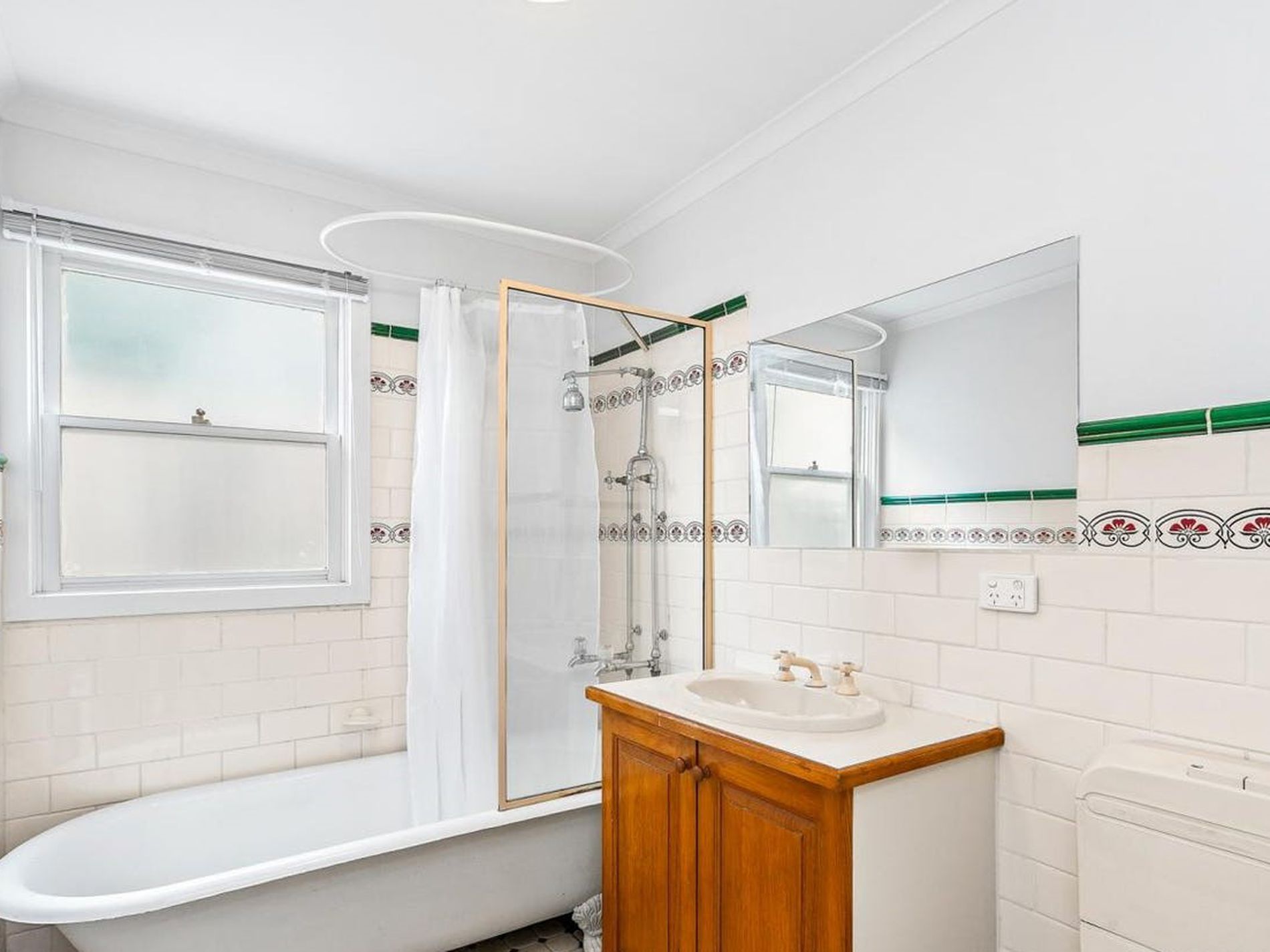 17 Lenore Crescent, Williamstown