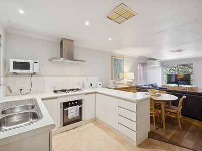 2 / 106 Royal Street, Tuart Hill