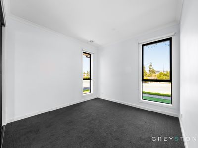 61 Bingham Circuit, Thornhill Park