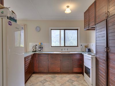 867 Woodbridge Hill Road, Gardners Bay