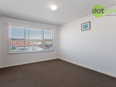 4 / 106 Victoria Street, Adamstown