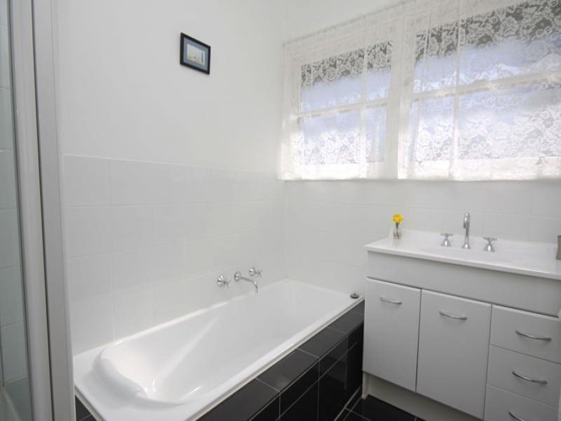 12 Brocka Avenue, Belmont