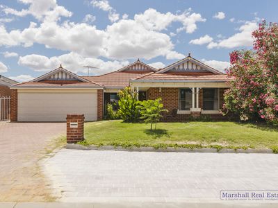 28 Newgain Cres, Carramar