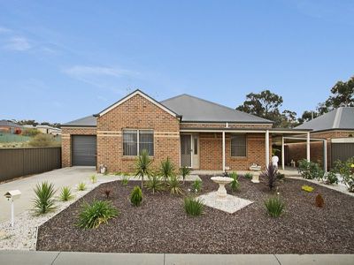 4 Emily Way, Golden Square