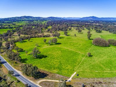 . Murray Valley Highway, Bonegilla