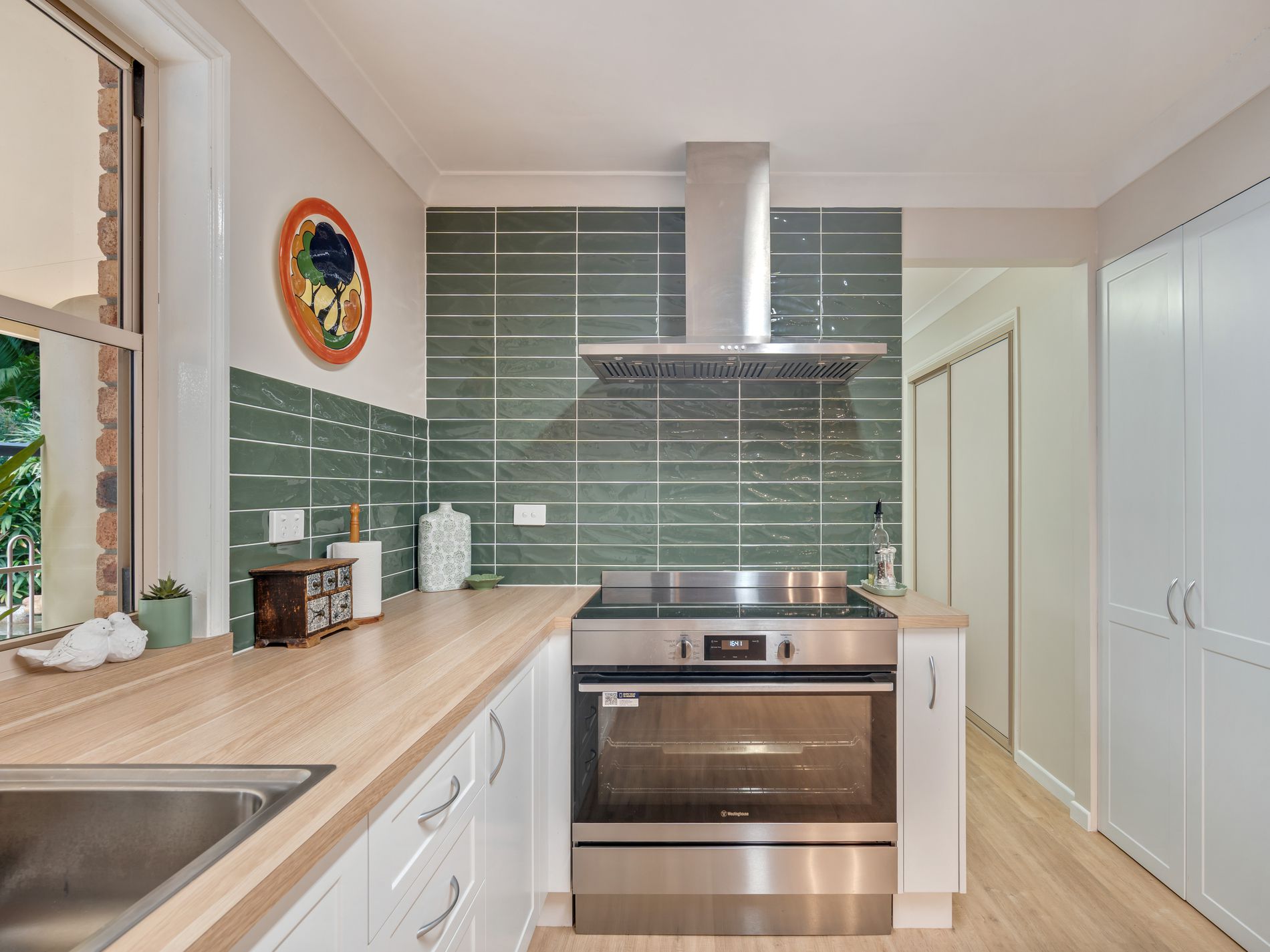 83 Gibraltar Road, Rangewood