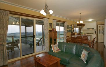 24 Warren Road, Nar Nar Goon North