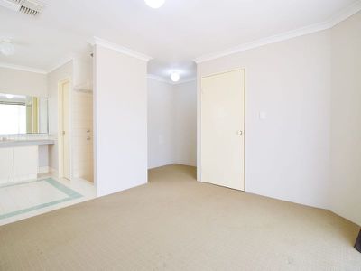 12 Mayflower Close , Port Kennedy