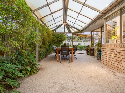 5 Mauldon Mews, Winthrop