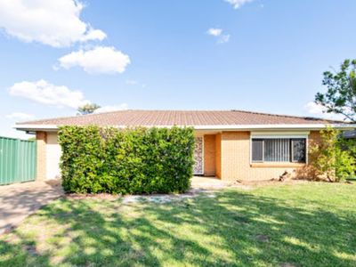 9 Parkland Place, Dubbo