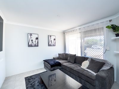1 Kookynie Loop , Baldivis