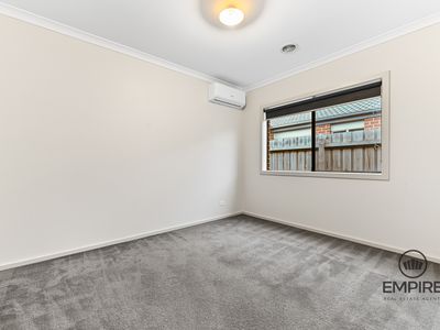 40 Ferrari Drive, Cranbourne East
