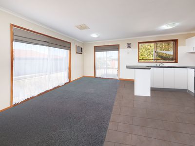 3 / 50 MAYFAIR DRIVE, Wodonga