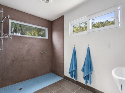 1045 Woodbridge Hill Road, Gardners Bay