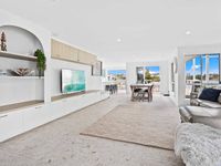 39 Southlake Drive, Varsity Lakes