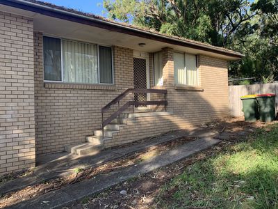 2 / 96 Old Lake Entrance Road, Oak Flats