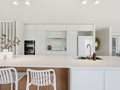 6 Ryans Road, Spring Beach