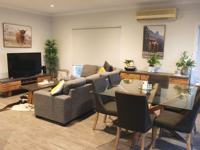 7 Buckingham Street, Lara