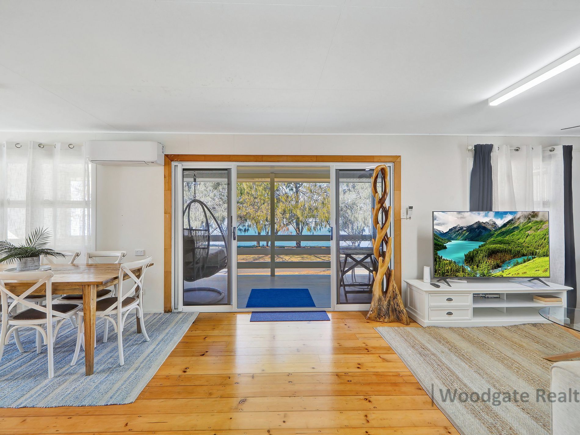 21 Esplanade Walkers Pt., Woodgate
