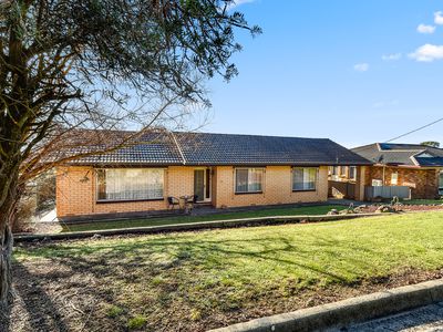 11 Hutchesson Street, Millicent