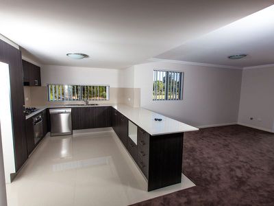 9 / 2 Dressler Court, Merrylands