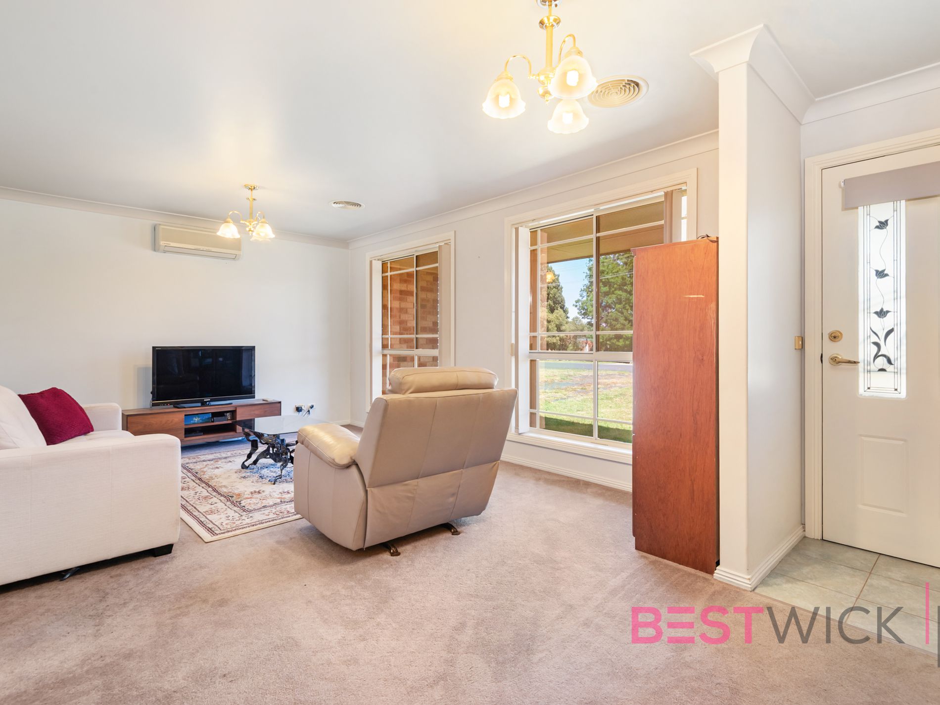 11 Locke Street, Raglan