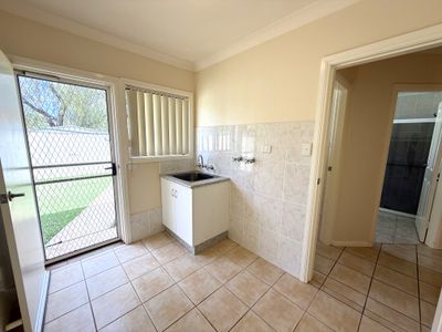 16 Dussin Street, Griffith