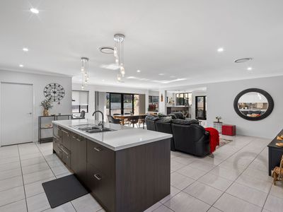 148 Santa Monica Drive, Augustine Heights