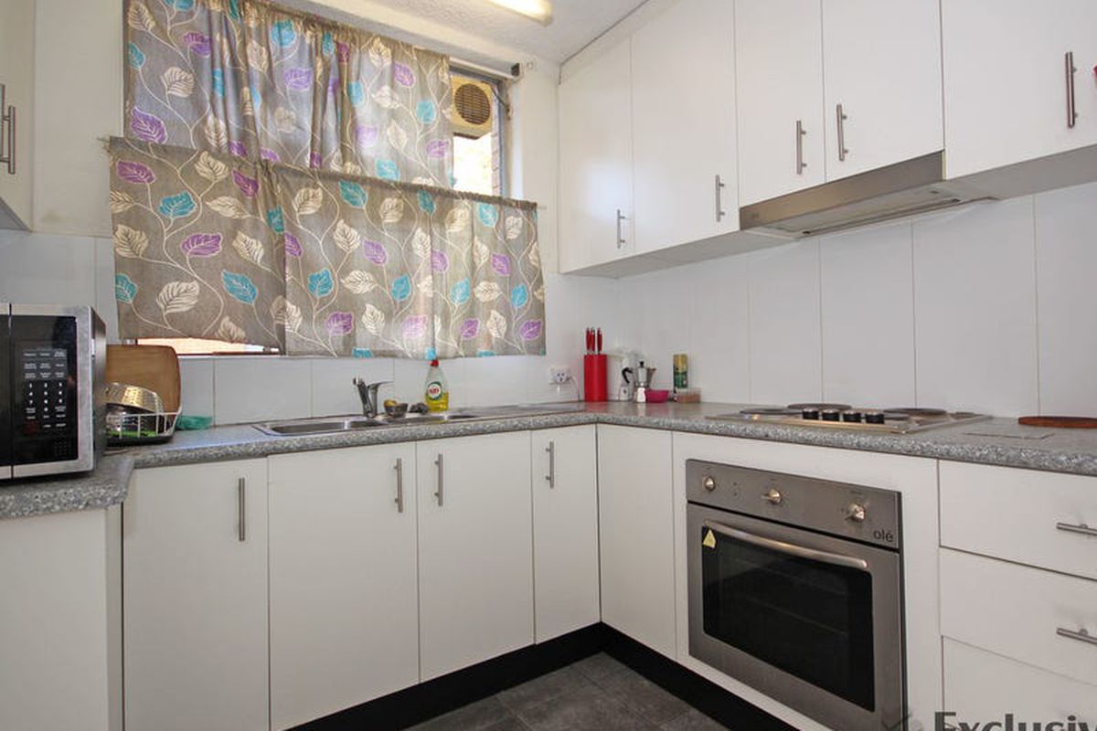 13 / 14-16 Essex Street, Epping
