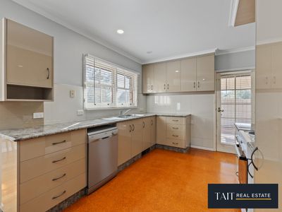 5 Armstrong Court, Wangaratta