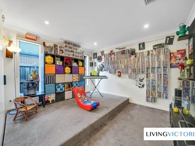 8 Hilderbrand Avenue, Williams Landing