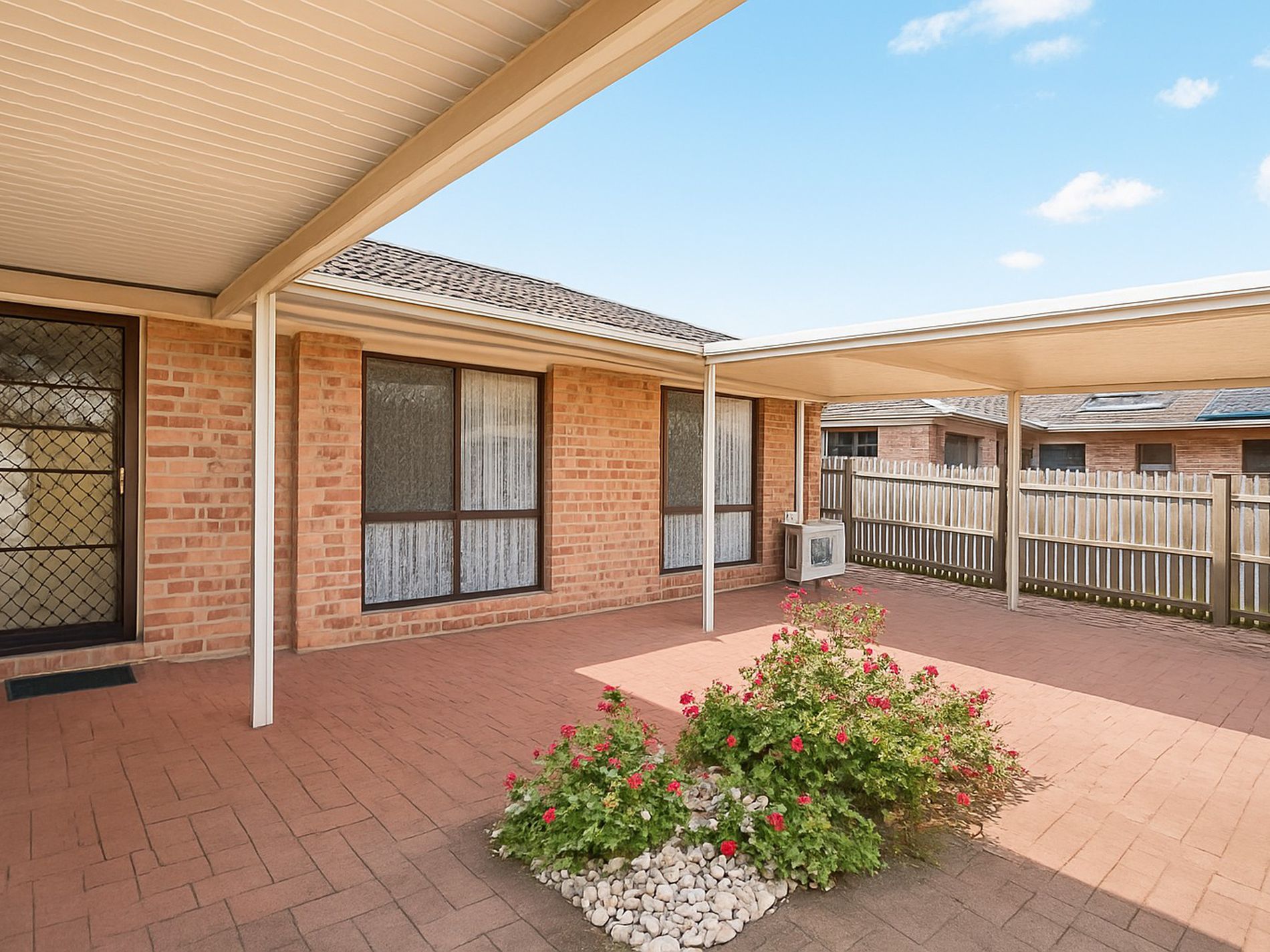 115 / 8 Melody Court, Warana