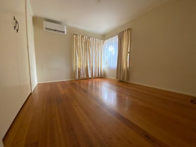5  Fourth Avenue , Hoppers Crossing
