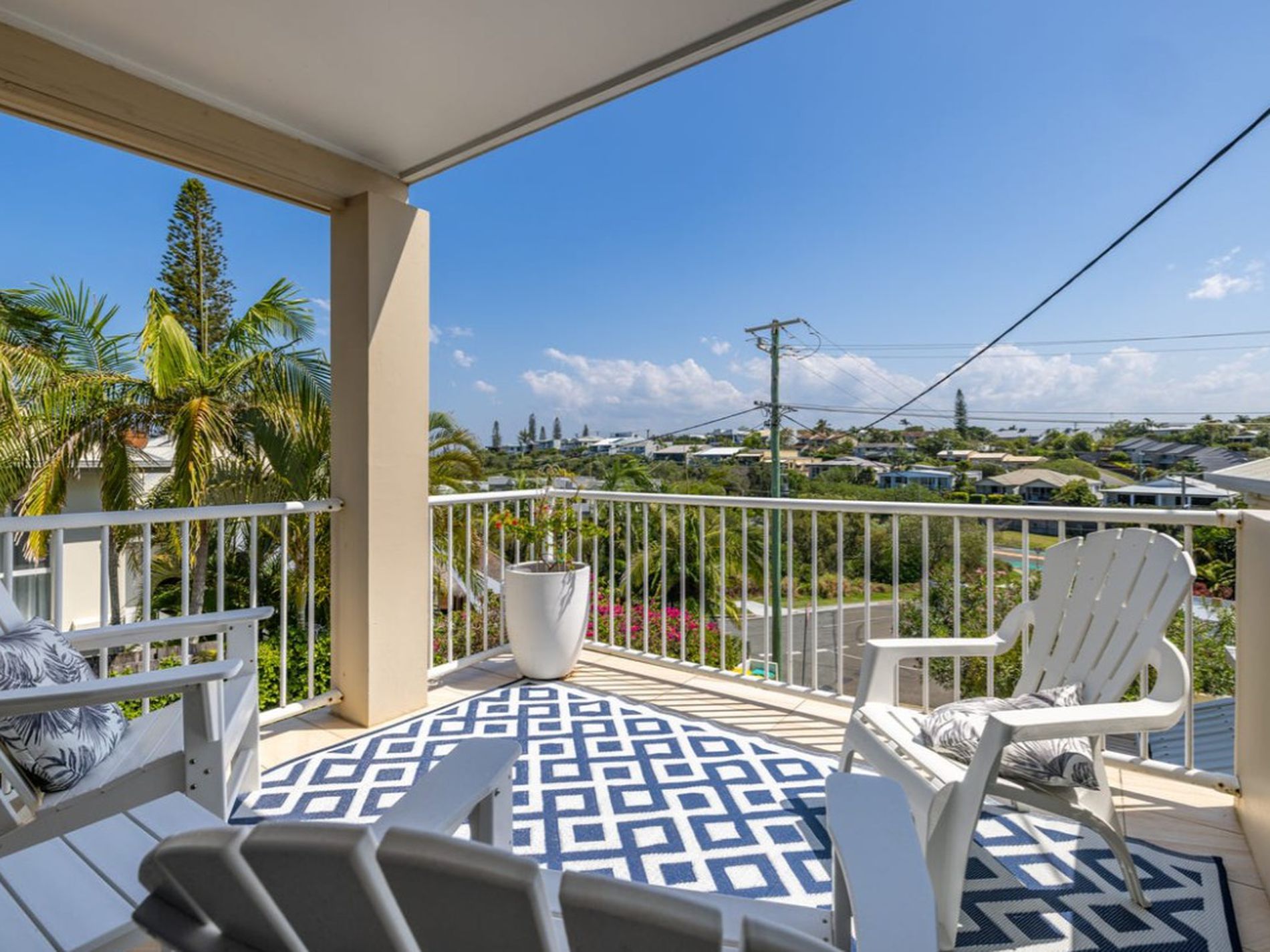 2 / 8 Sobraon Street, Sunrise Beach