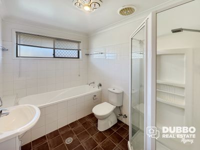 100 Dalton Street, Dubbo