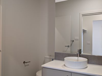 15 Corinth Street, Manor Lakes